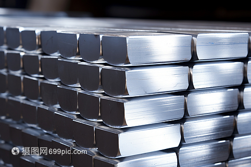 金屬材料在工業生產中的關鍵作用與應用